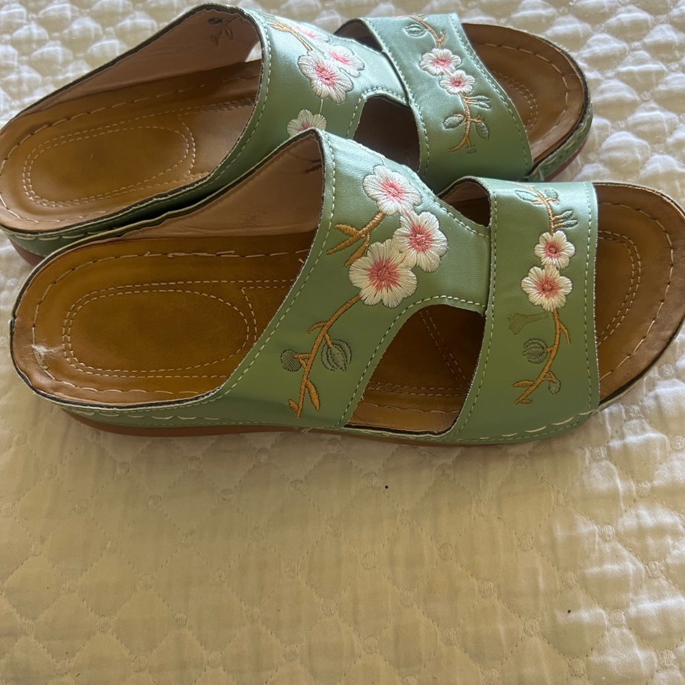 Embroidered Floral Green Sandals